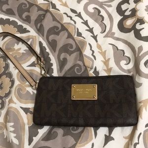 Michael Kors Wristlet